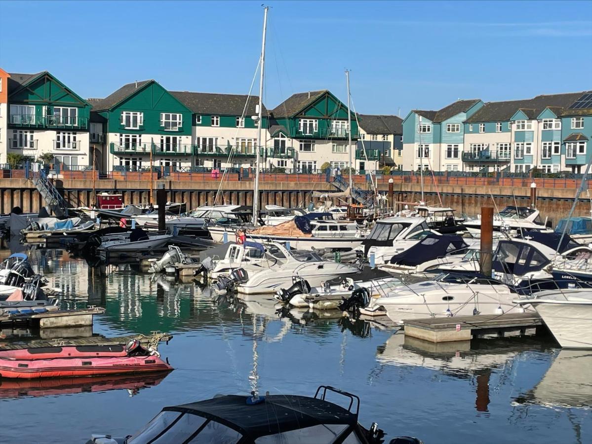 Seaview Apartment With Parking Exmouth Exterior photo